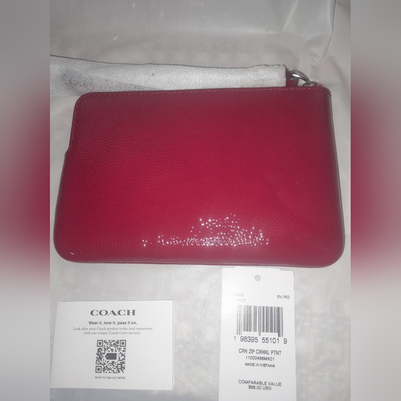 New COACH  Wristlet In Red Pantent Leather New With Tags - Picture 5 of 8